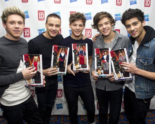 “One Direction” хамтлаг “Энэ бол бид” 3D баримтат кинотой боллоо